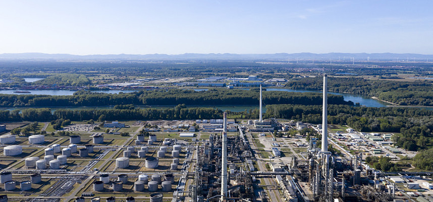 SUMCHEMICALS chemical raw materials supply